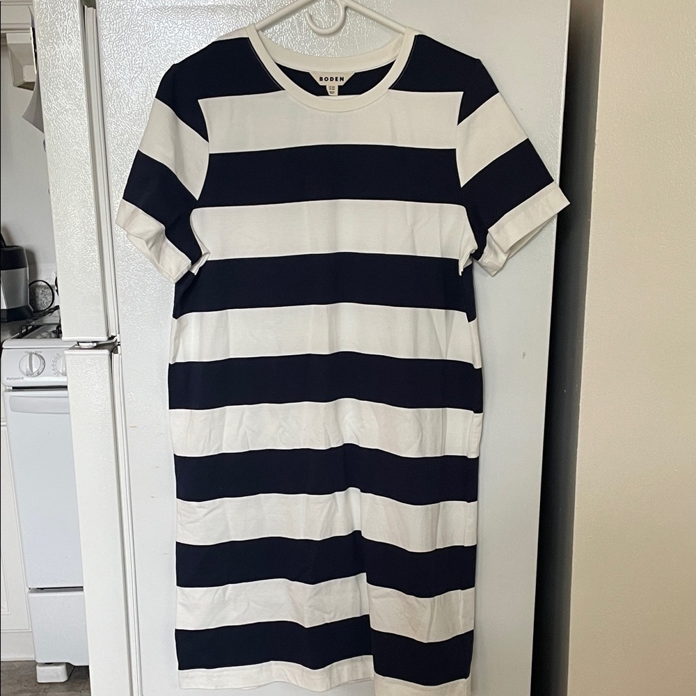 Boden‎ 10R Navy and White Striped Cotton Dress